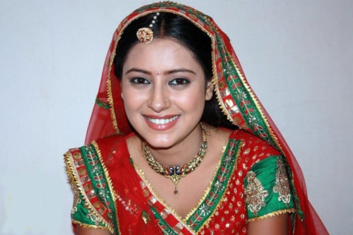 Diễn viên Pratyusha Banerjee qua đời ở tuổi 25.