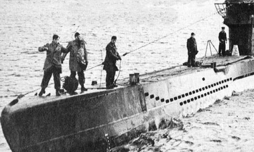 Chiếc tàu ngầm U-1206 của phát xít Đức. Ảnh: WarIsboring