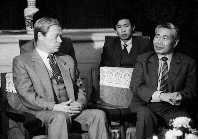 Nguyễn Cơ Thạch tiếp ông I.A. Rogachoc - Thứ trưởng Ngoại giao Liên Xô ngày 27/11/1988
