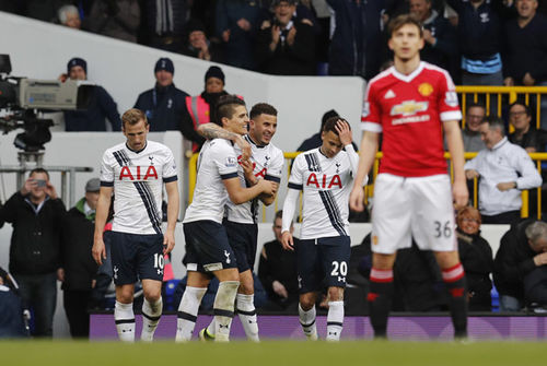 man-utd-tham-bai-truoc-tottenham-xa-roi-top-4-page-2-1