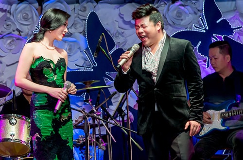 quang-le-noi-da-ga-khi-nghe-le-quyen-hat-1
