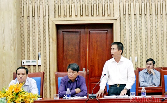 Ông Đinh Quốc Quyền, Giám đốc nhà máy xi măng nêu lên một số vướng mắc 
