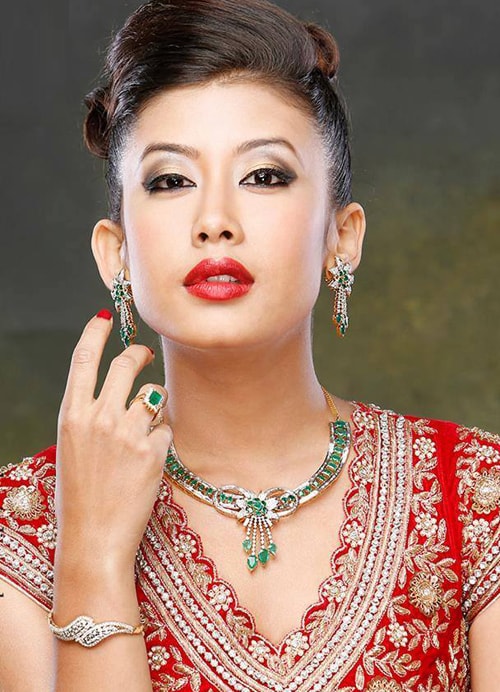 Asmee Shrestha sẽ đại diện Nepal tại Miss World 2016, trong khi Á hậu 1 và Á hậu 2 tham gia các cuộc thi Hoa hậu Trái đất và Hoa hậu Quốc tế 2016.