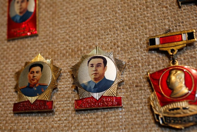 Huân chương in hình cố Chủ tịch Kim Nhật Thành.