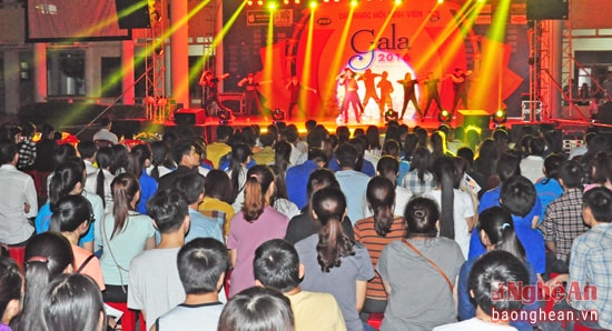 Quang cảnh đêm Gala 2016