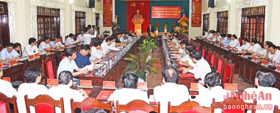 Quang cảnh cuộc làm việc