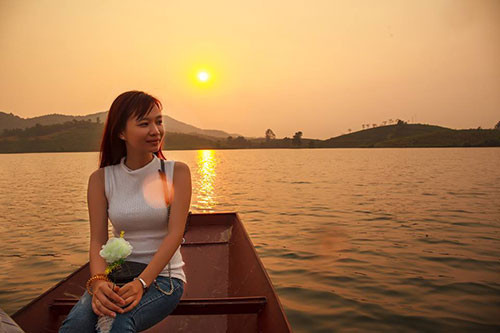 Lãng mạn với hoàng hôn đảo chè Cầu Cau (Thanh Chương), quên đi những mệt mỏi của cuộc sống thường nhật. Nguồn: faceboook Sach Nguyen.