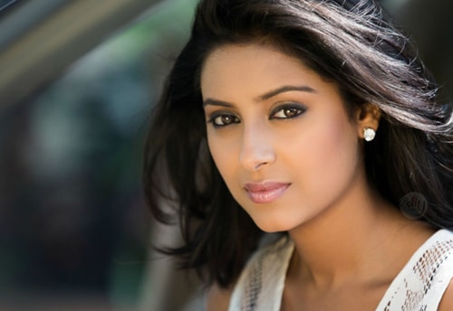 Diễn viên Pratyusha Banerjee.