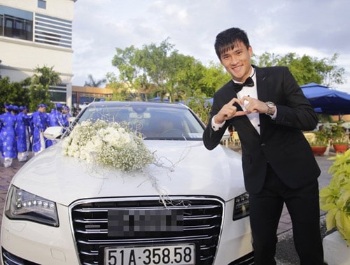 Công Vinh - cầu thủ điển trai, tài năng và thông minh.