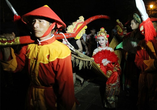 Hoạt cảnh đám cưới công chúa trong chương trình Đêm hoàng cung tại Festival Huế 2014
