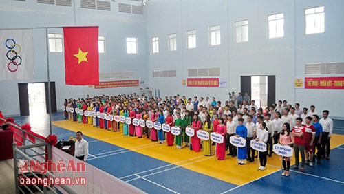 Toàn cảnh Lễ khai mạc.