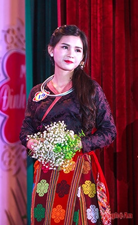 Thí sinh Lương Thị Quỳnh, đại diện dân tộc Ơ Đu, huyện Tương Dương