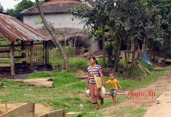 Bản đồng bào Khơ mú Thanh Bình, xã Thanh Sơn huyện Thanh Chương đang trong tình trạng lo âu vì tham gia đa cấp.