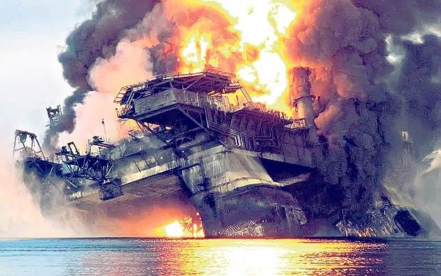 Giếng dầu Deepwater Horizon phát nổ hồi năm 2010, khiến 11 người thiệt mạng và đổ hàng triệu lít dầu xuống Vịnh Mexico. Ảnh; Telegraph.