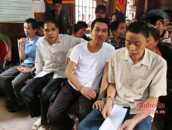 Các bị cáo tại tòa