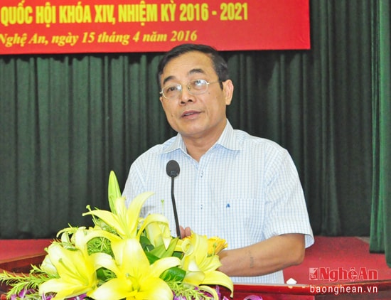 Ông Nguyễn Văn Huy phát biểu tại hội nghị hiệp thương lần thứ để chốt danh sách chính thức những người ứng cử đại biểu Quốc hội khóa XIV và đại biểu HĐND tỉnh, nhiemejj kỳ 2016 - 2021