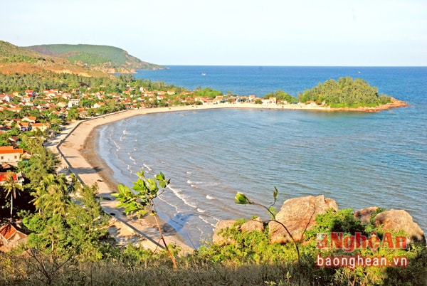 Phong cảnh biển Quỳnh Long (Quỳnh Lưu). Ảnh: Trần Tố