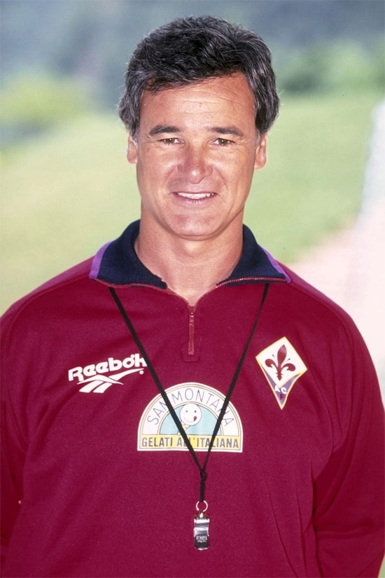 Ranieri cũng đã có một thời gian dẫn dắt Fiorentina, nơi ông giành danh hiệu vô địch Serie B, Cup Italy và Siêu Cup quốc gia.