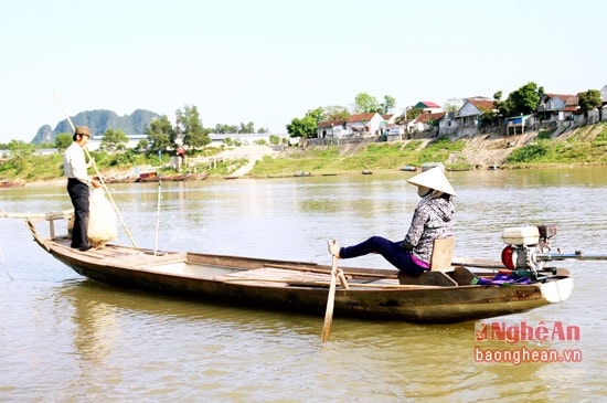 Hiện tại ở Anh Sơn có khoảng trên dưới 100 hộ dân xóm chài sống rải rác trên sông Lam ở các xã Tam Sơn, Đỉnh Sơn, Phúc Sơn, Long Sơn, Lạng Sơn vẫn còn theo đuổi nghề này.