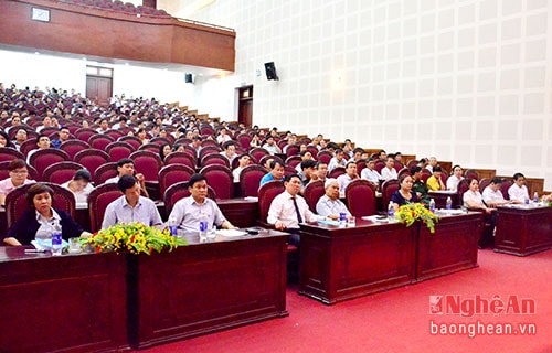 Các đại biểu dự hội nghị