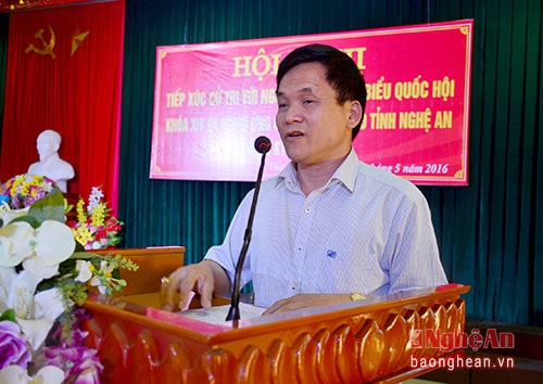 Đồng chí Trần Văn Mão - Ủy viên Thường trực HĐND tỉnh, ứng cử viên ĐBQH trình bày chương trình hành động.