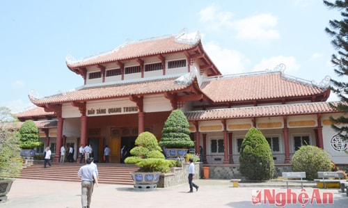 Thăm bảo tàng Quang Trung