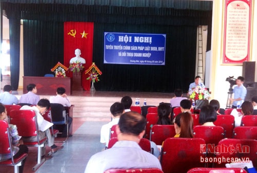Toàn cảnh Hội nghị tập huấn ở BHXH thị xã Hoàng Mai