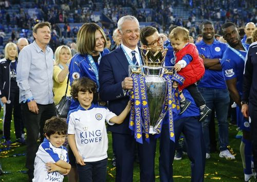 Người thân của Claudio Ranieri đến chung vui cùng ông.