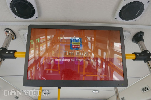 Hệ thống âm thanh thông tin cho hành khách, màn hình LCD, hệ thống bảng điện tử Led hiện đại phục vụ hành khách.