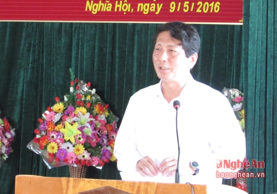 Đồng chí Lê Hồng Sơn- Phó Bí thư Huyện ủy, Chủ tịch UBND huyện đưa ra chương trình  hành động giải quyết vấn đề xây dựng nông thôn mới