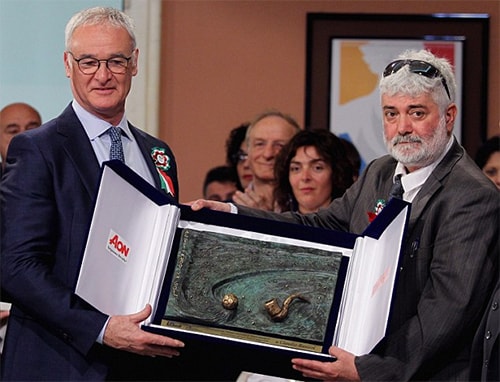 ranieri-thang-giai-hlv-italy-hay-nhat-nam