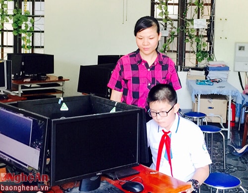Nguyễn Lê Hưng: 