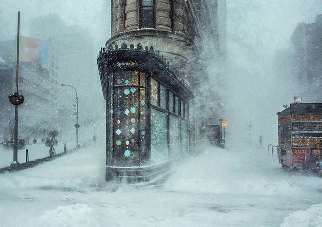 Trong cơn bão tuyết - New York, Hoa Kỳ.