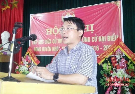 Ông Nguyễn Tiến Dũng - Phó Bí thư, Chủ tịch UBND huyện Nghi Lộc báo cáo chương trình hành động của mình.