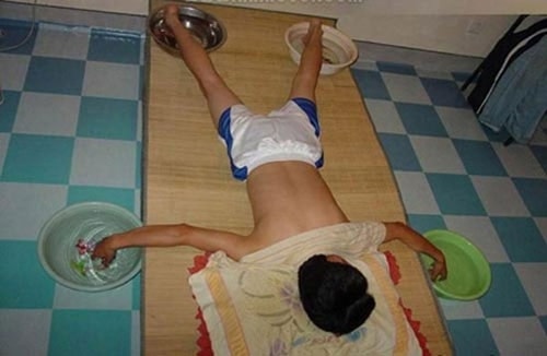 Cách giữ mát toàn thân khi không có quạt.