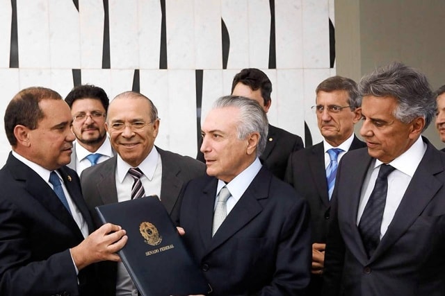 Phó Tổng thống Michel Temer nhận quyết định thay bà Rousseff đảm nhận vị trí Tổng thống lâm thời (nguồn Wall Street Journal)