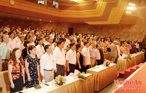 Đông đảo con em Nghệ An nói chung và Nam Đàn nói riêng đang sinh sống, công tác và làm việc tại Hà Nội dự Lễ kỷ niệm 126 năm ngày sinh Chủ tịch Hồ Chí Minh