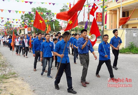 Đoàn Thanh niên xã Nghi Thinh tuyen  truyen bau cu  2