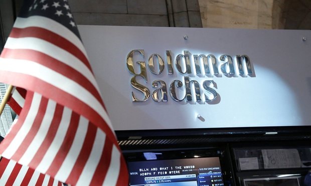 Theo Goldman Sachs, thị trường dầu mỏ đã chuyển từ dư thừa sang thiếu hụt nguồn cung sớm hơn dự đoán. Ảnh: Reuters.