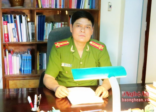 Thượng tá Tô Văn Hậu - Ủy viên Ban Thường vụ Huyện ủy, Trưởng Công an huyện Kỳ Sơn.