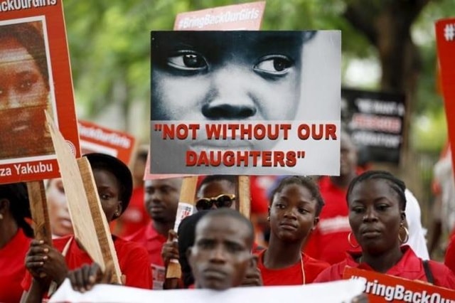 Biểu tình của chiến dịch #Bringbackourgirls vào ngày thứ 500 sau vụ mất tích nữ sinh Chibok hôm 27/8/2015. Ảnh: Reuters. 