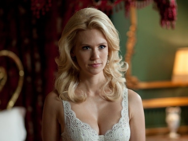 Đây là phụ tá của ác nhân Sebastian Shaw trong tập X-Men: First Class và do người đẹp January Jones đảm nhận. Giống như Giáo sư X, ả sở hữu khả năng ngoại cảm rất mạnh; đồng thời có thể biến cơ thể mình thành kim cương bất hoại. Tuy sống sót sau những sự kiện tại Cuba, nhưng một chi tiết trong tập Days of Future Past tiết lộ nhân vật đã bị Bolivar Trask sát hại để phục vụ cho thí nghiệm phát triển dự án người máy Sentinel.