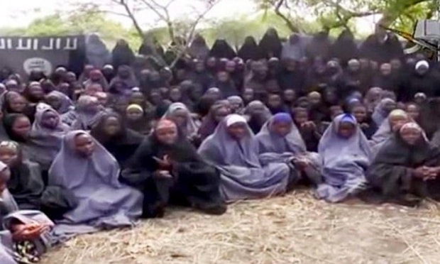 Những nữ sinh bị Boko Haram bắt cóc tại Chibok vào năm ngoái. Ảnh BBC