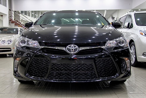 toyota-camry-nhap-khu-luot-gia-1-9-ty-dong