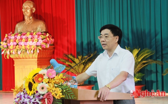 Đồng chí Nguyễn Văn Thông phát biểu nhận nhiệm vụ.