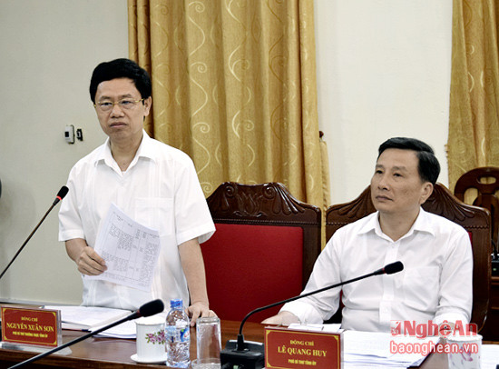 Đồng chí Nguyễn Xuân Sơn- Phó Bí thư Thường trực Tỉnh ủy phát biểu khai mạc hội nghị.