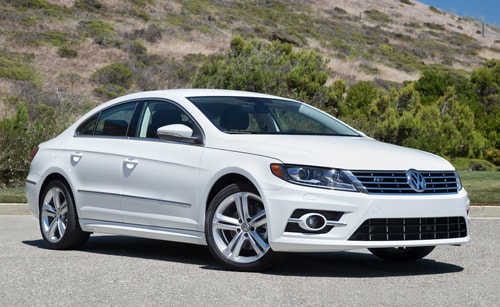 Volkswagen CC, một mẫu xe mới bán ra nhưng vẫn dính lỗi túi khí Takata.