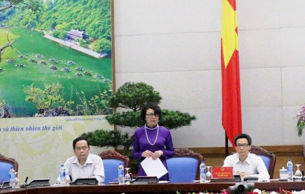 Tổng Giám đốc BHXH Việt Nam Nguyễn Thị Minh báo cáo tại Hội nghị trực tuyến ngày 3/6.  Ảnh: Thúy Hạnh