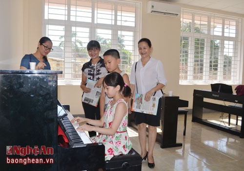 Phòng học đàn