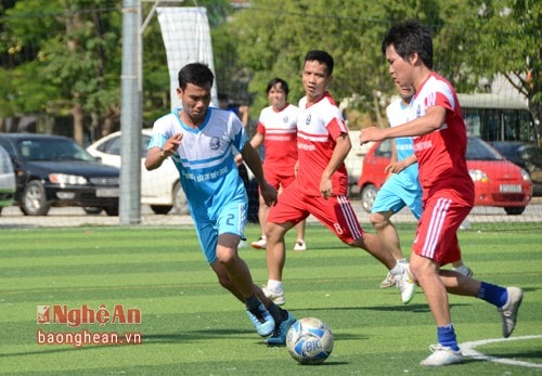 Ở trận khai mạc, Liên quân Báo chí Nghệ An giành chiến thắng trước Nghệ Tĩnh Press với tỷ số 4-1.